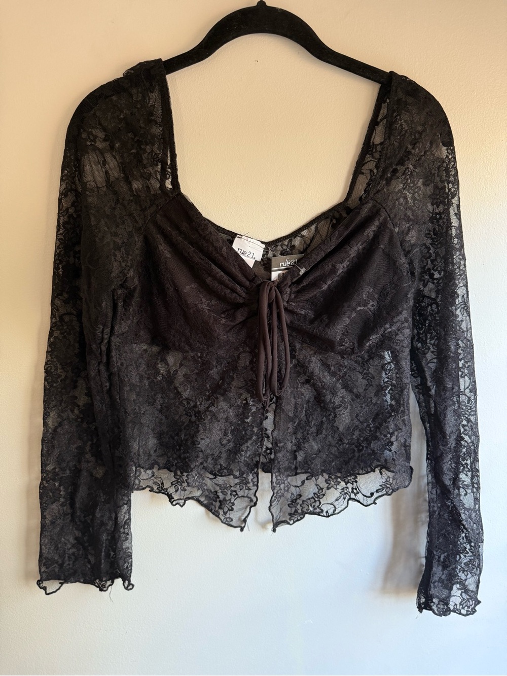 Rue21 Black Sheer Lace Long-Sleeve Tie-Front Crop Top